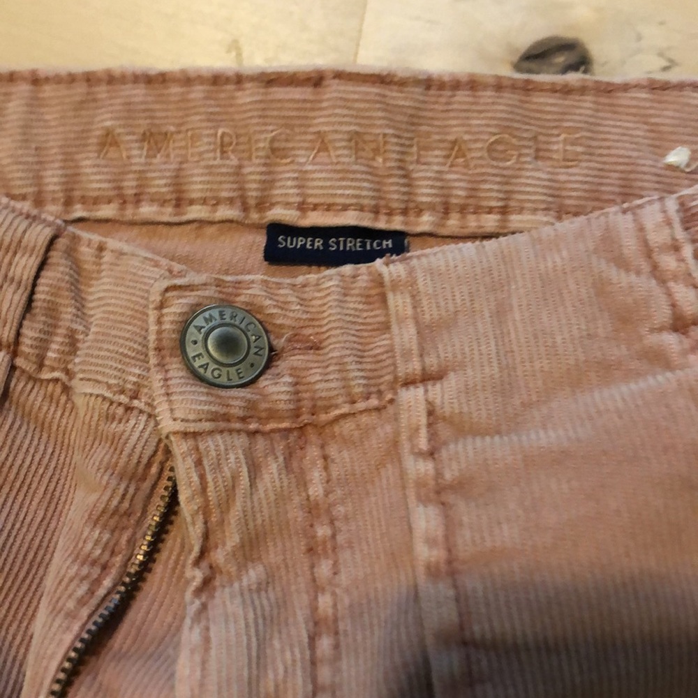 AE Shorts - Picture 3 of 3